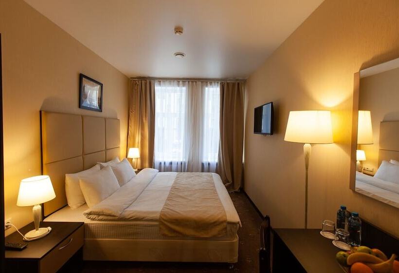 سوییت جونیور, Boris Godunov