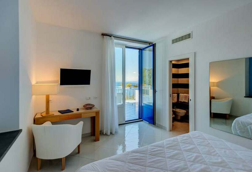 Habitación Premium Vista al Mar., Boutique Hotel Helios