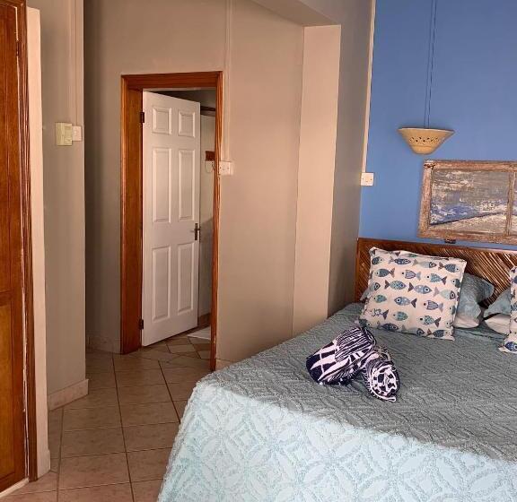 اتاق استاندارد با چشم‌انداز دریا, Chillpill Guest House