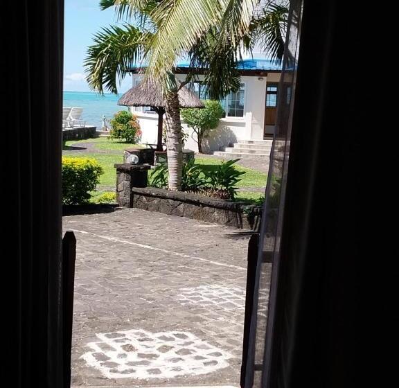 Chambre Triple Standard Vue Jardin, Chillpill Guest House