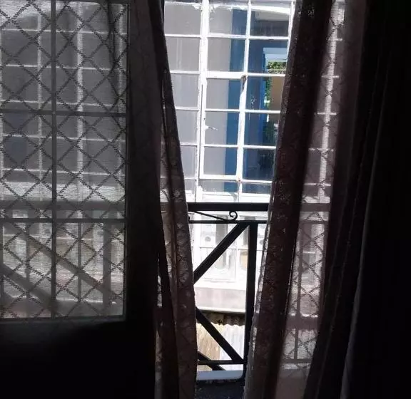 اتاق اکونومی, Chillpill Guest House