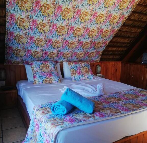 اتاق استاندارد سه نفره, Chillpill Guest House