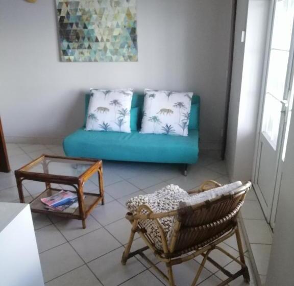 Chambre Familiale, Chillpill Guest House