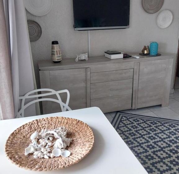 Chambre Deluxe, Chillpill Guest House