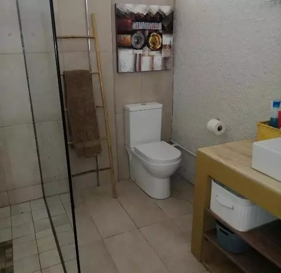 اتاق لوکس, Chillpill Guest House