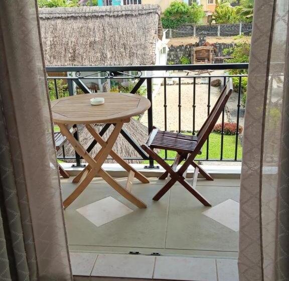 Chambre Standard avec Balcon, Chillpill Guest House