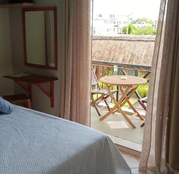 Chambre Standard avec Balcon, Chillpill Guest House