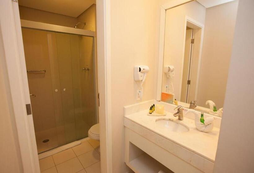 חדר סטנדרט נוף לבריכה, Doral Guaruja