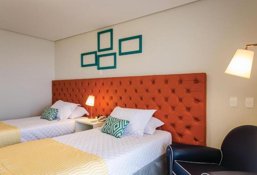 חדר סטנדרט נוף לבריכה, Doral Guaruja