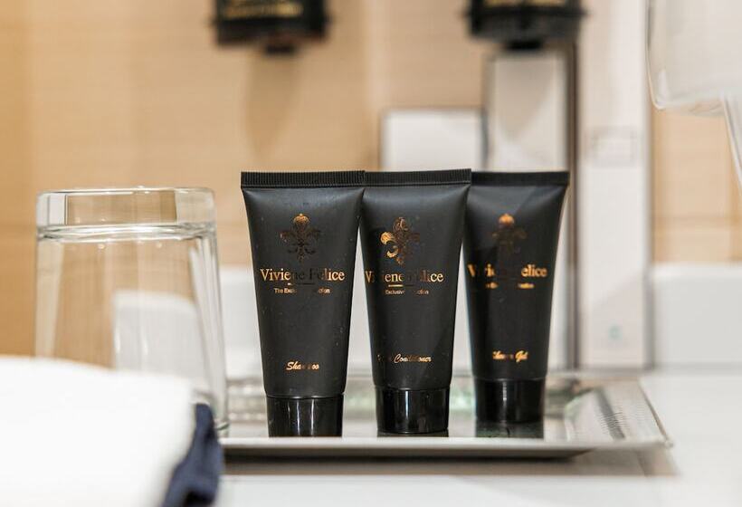 디럭스 룸, Elements Kirov Hotel 5