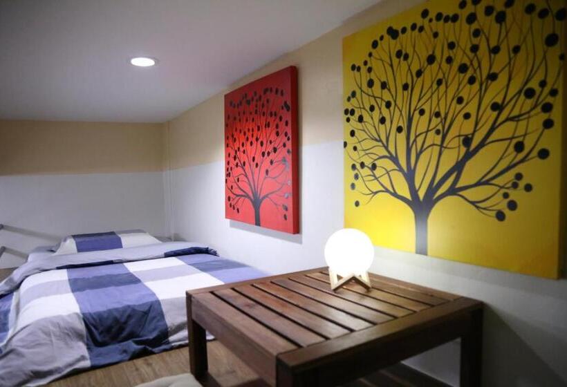 Quarto Triplo Estandar, G9 Bangkok