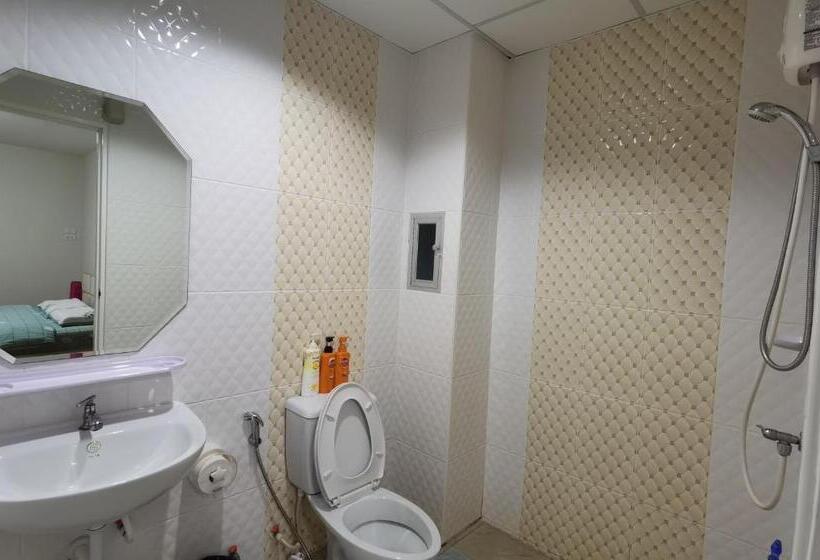 Quarto Estandar, G9 Bangkok