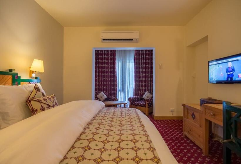 اتاق استاندارد, Gilgit Serena