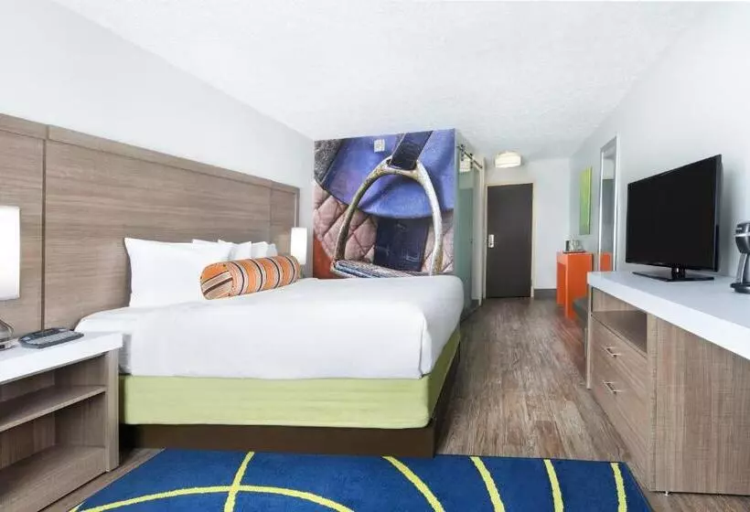 身障者適用キングサイズベッドルーム, Indigo Cleveland Beachwood, An Ihg
