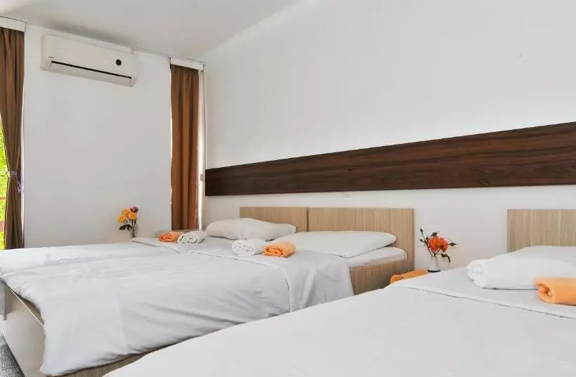 Triple Room Sea View, Kamelija