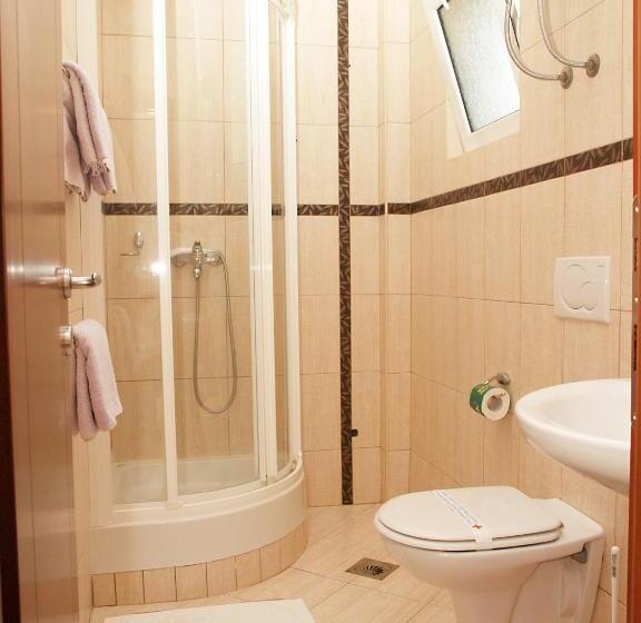 آپارتمان 1 خوابه, Kamelija