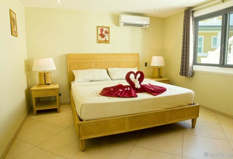 سوییت لوکس, Lingganay Boracay Hotel Resort