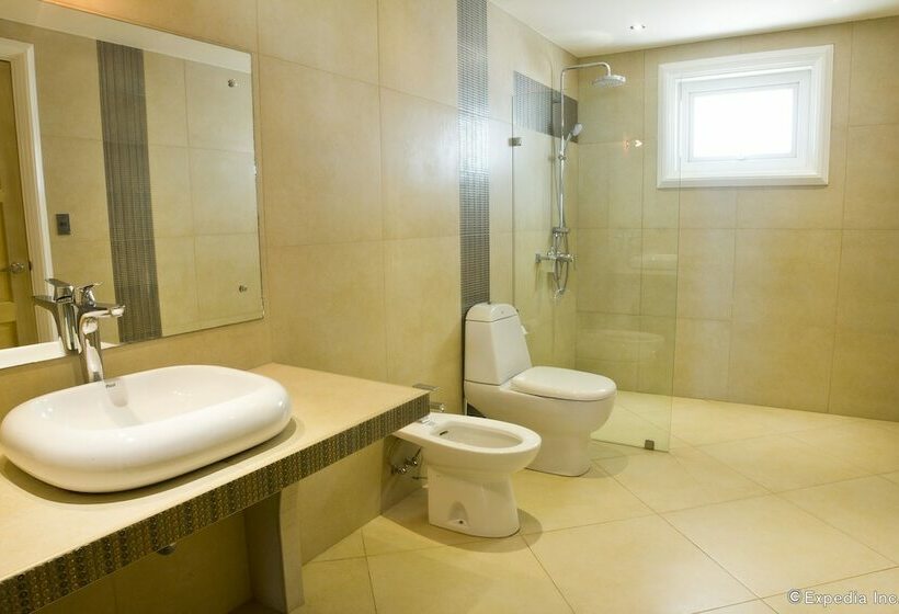 سوییت لوکس, Lingganay Boracay Hotel Resort