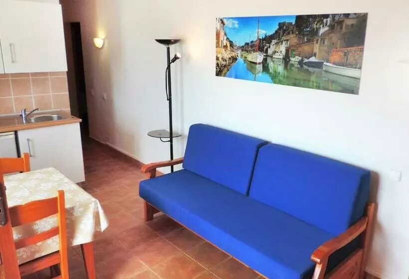 ペントハウス２ベッドルームアパート, Marblau Hostal