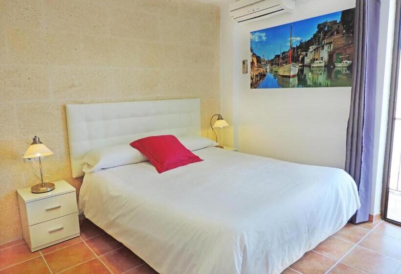 استودیوی استاندارد, Marblau Hostal