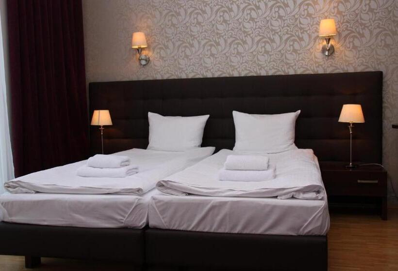 디럭스 룸 킹사이즈 침대, Oriza