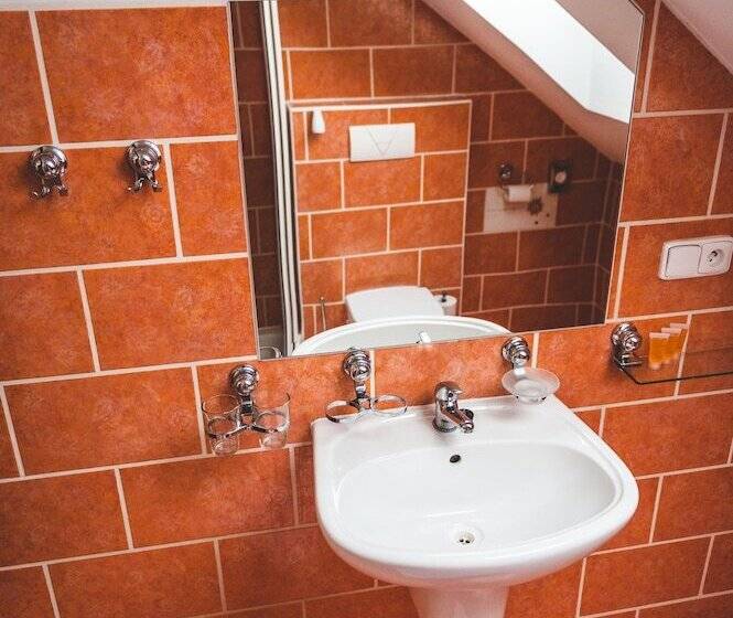 标准间, U české Koruny