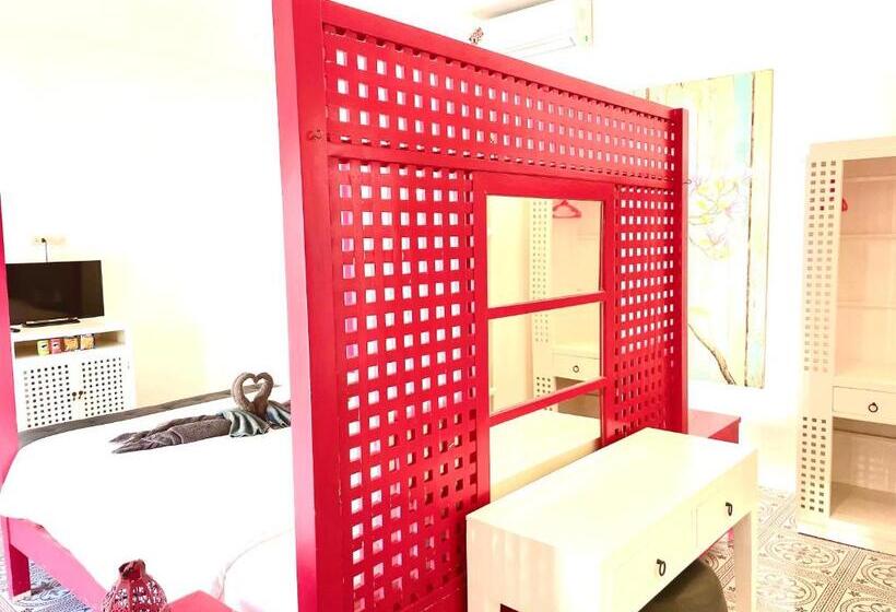 Номер Deluxe, Watercolours