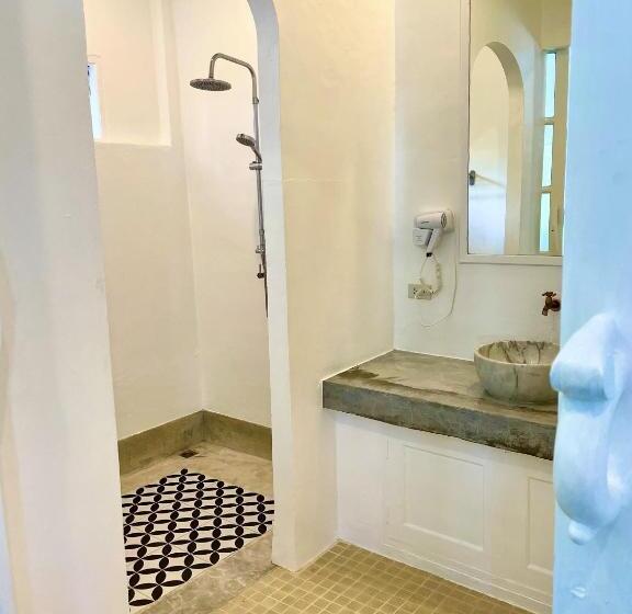 Номер Deluxe, Watercolours