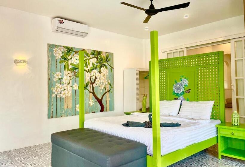 Номер Deluxe, Watercolours