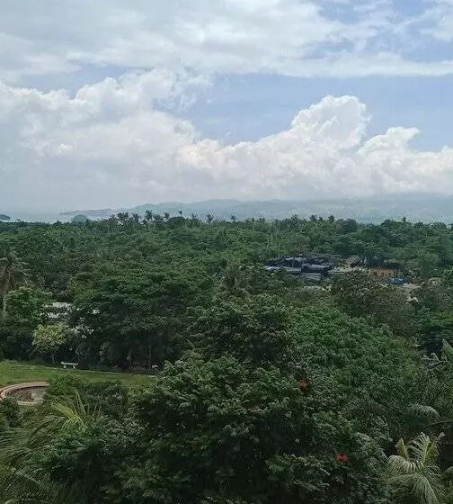 سوییت لوکس, Lingganay Boracay Hotel Resort