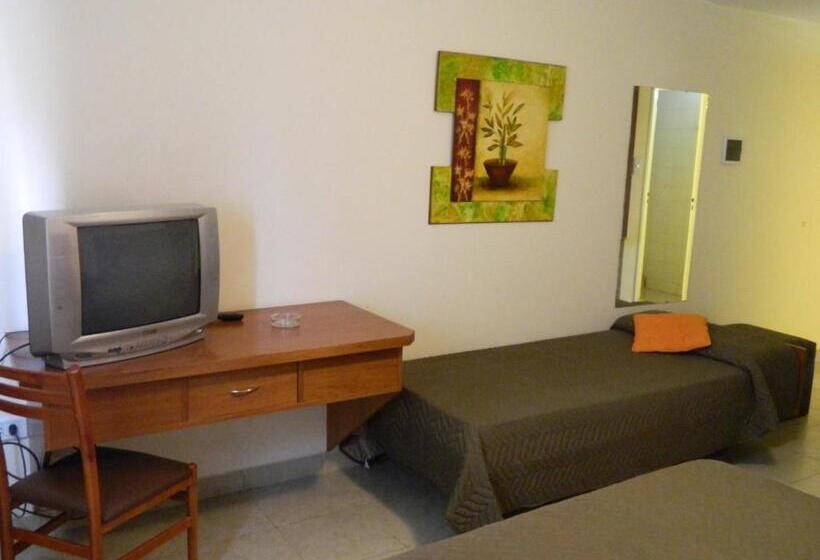 Апартаменты 2 Спальни, Motel A.c.a. Cipolletti