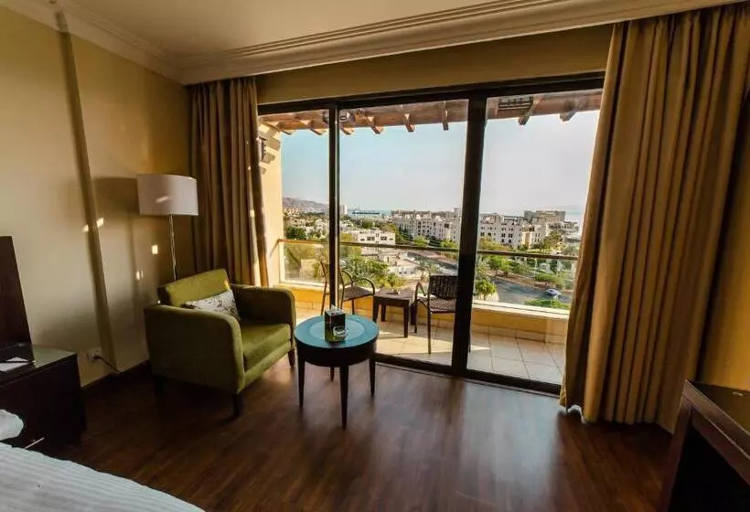 اتاق لوکس با چشم‌انداز استخر, Oryx Hotel Aqaba