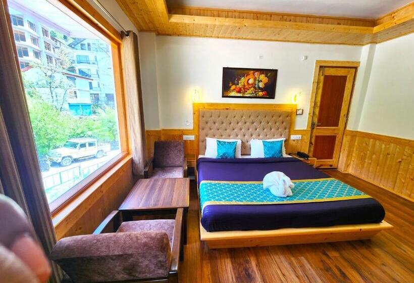 스탠다드 룸 킹사이즈 침대, Luxury Planet Resort
