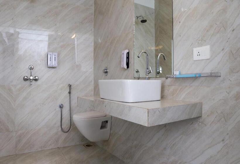 اتاق اجرایی, Sandbanks Beach Resort