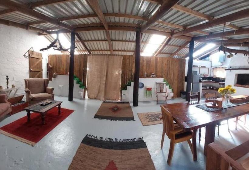 家庭山景房, 11 Mountain Stream Hot Tub Self Catering