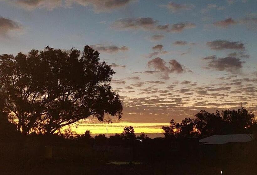 家庭山景房, 11 Mountain Stream Hot Tub Self Catering