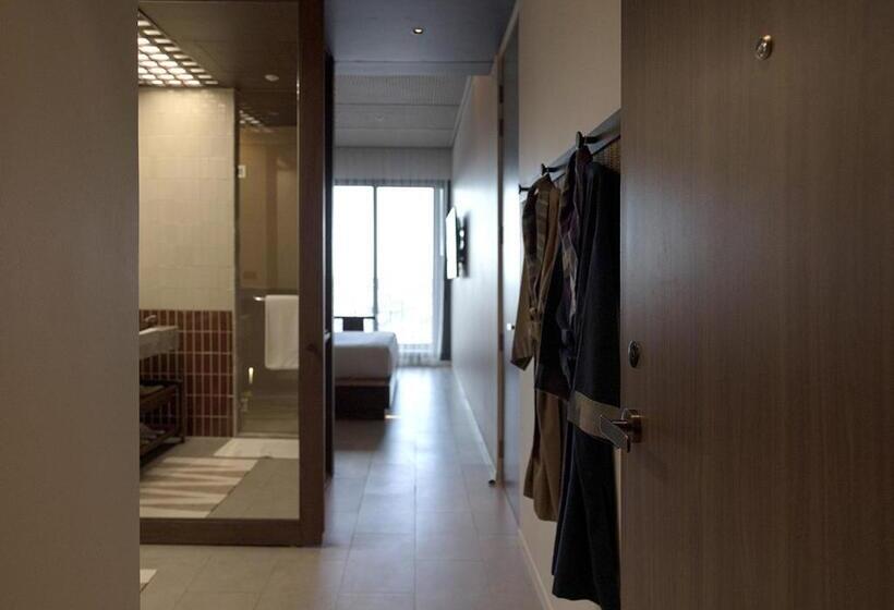 חדר סטנדרט עם מרפסת, Ad Lib Hotel Khon Kaen