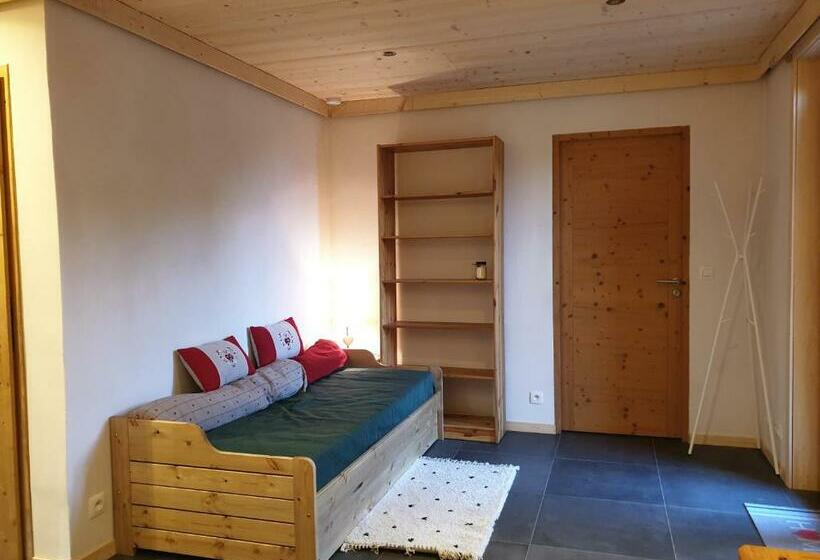 家庭间, L Eterlou 74