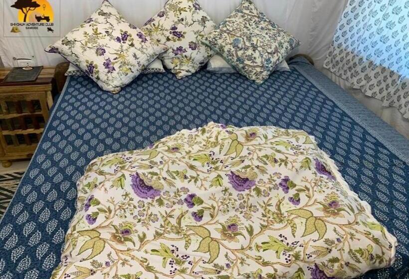 كوخ قياسي, Shivohum Adventure Retreat