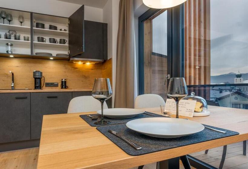 דירת חדר, Zeitlang By Rösslwirt