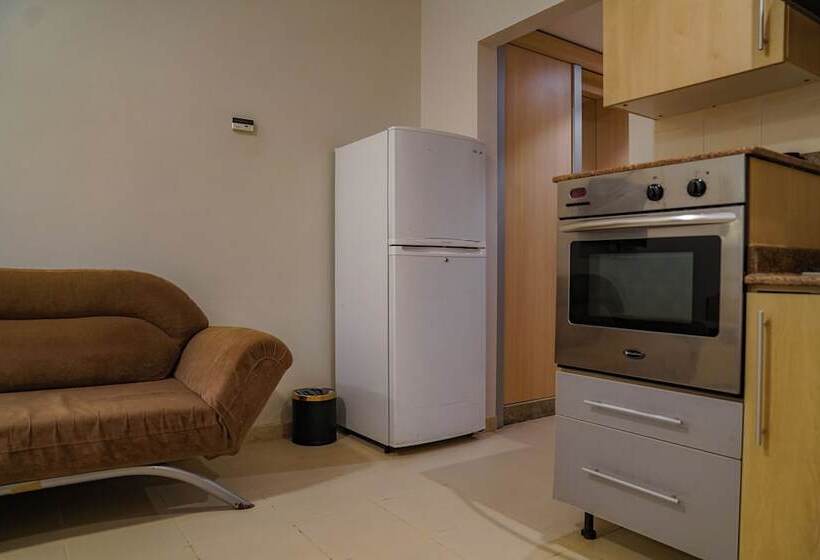 اتاق استاندارد سه نفره, Emaar Al Noor