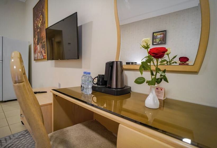 سوییت جونیور, Emaar Al Noor