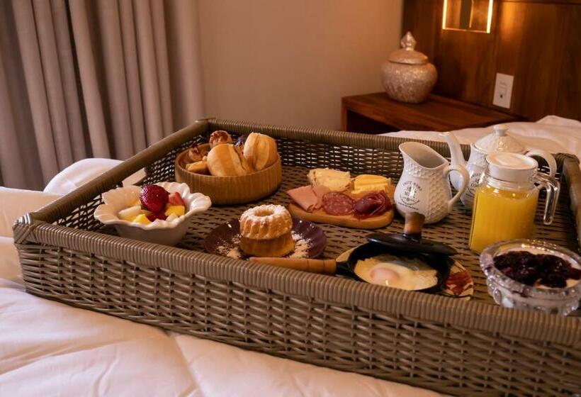 キングサイズベッドのスタンダードルーム, Villa Boréal Hostellerie Pousada Boutique