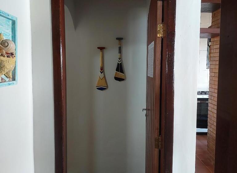 חדר קלאסי לשלושה, Espaço Villa Ará