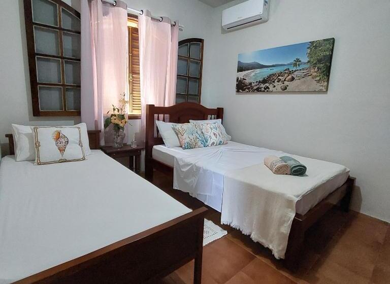 חדר קלאסי לשלושה, Espaço Villa Ará