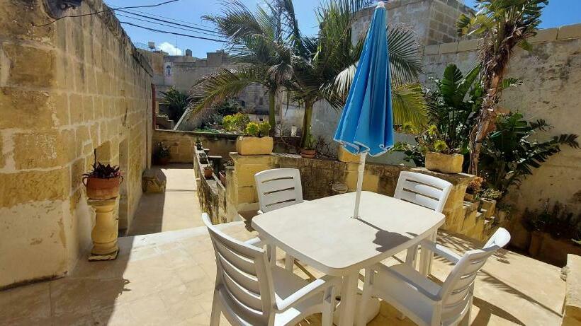 اتاق استاندارد با چشمانداز استخر, Haven Farmhouse B&b