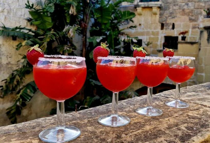 اتاق استاندارد با چشمانداز استخر, Haven Farmhouse B&b