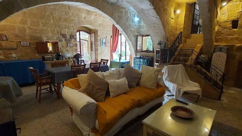 اتاق استاندارد با چشمانداز استخر, Haven Farmhouse B&b