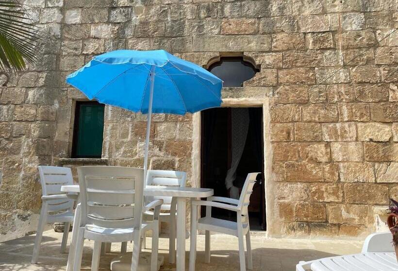 اتاق استاندارد با چشم‌انداز استخر, Haven Farmhouse B&b