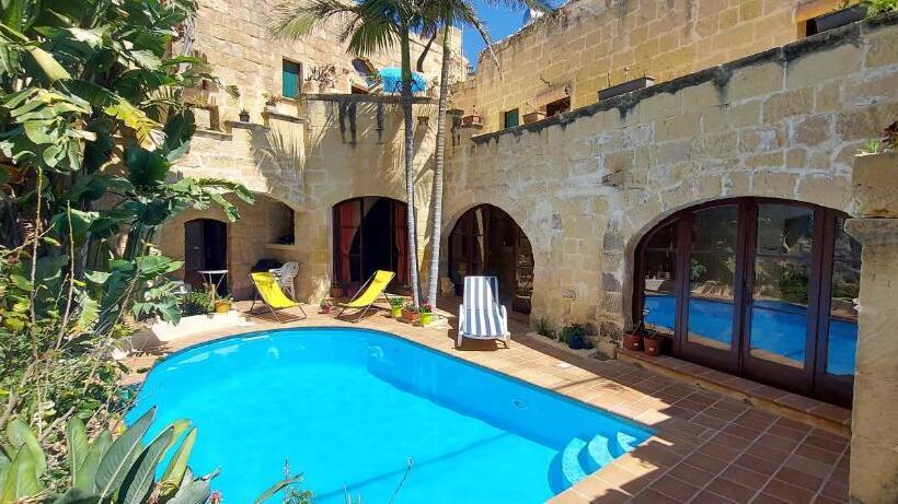 اتاق لوکس, Haven Farmhouse B&b